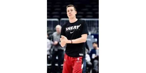 Duncan Robinson ofensa y defensa limitadas en los playoffs
